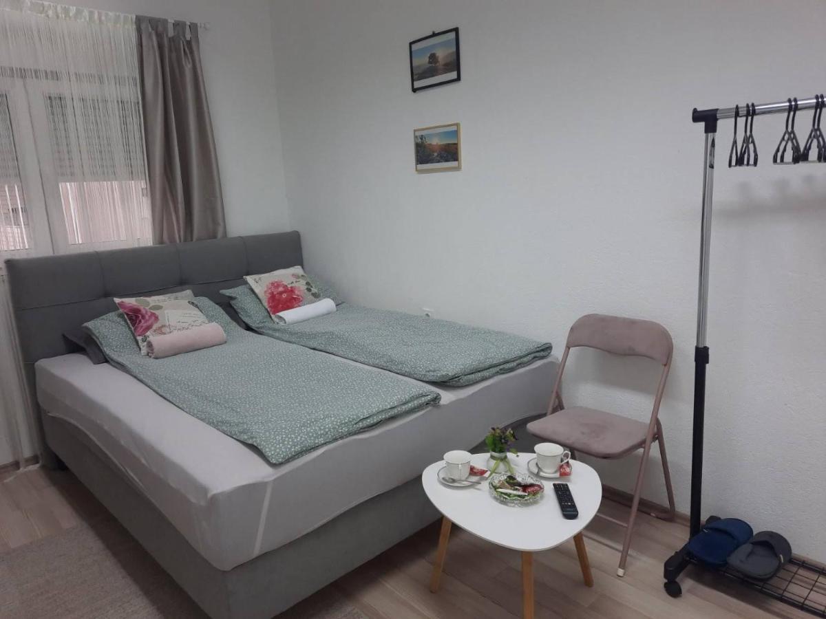Apartman Square モスタル エクステリア 写真