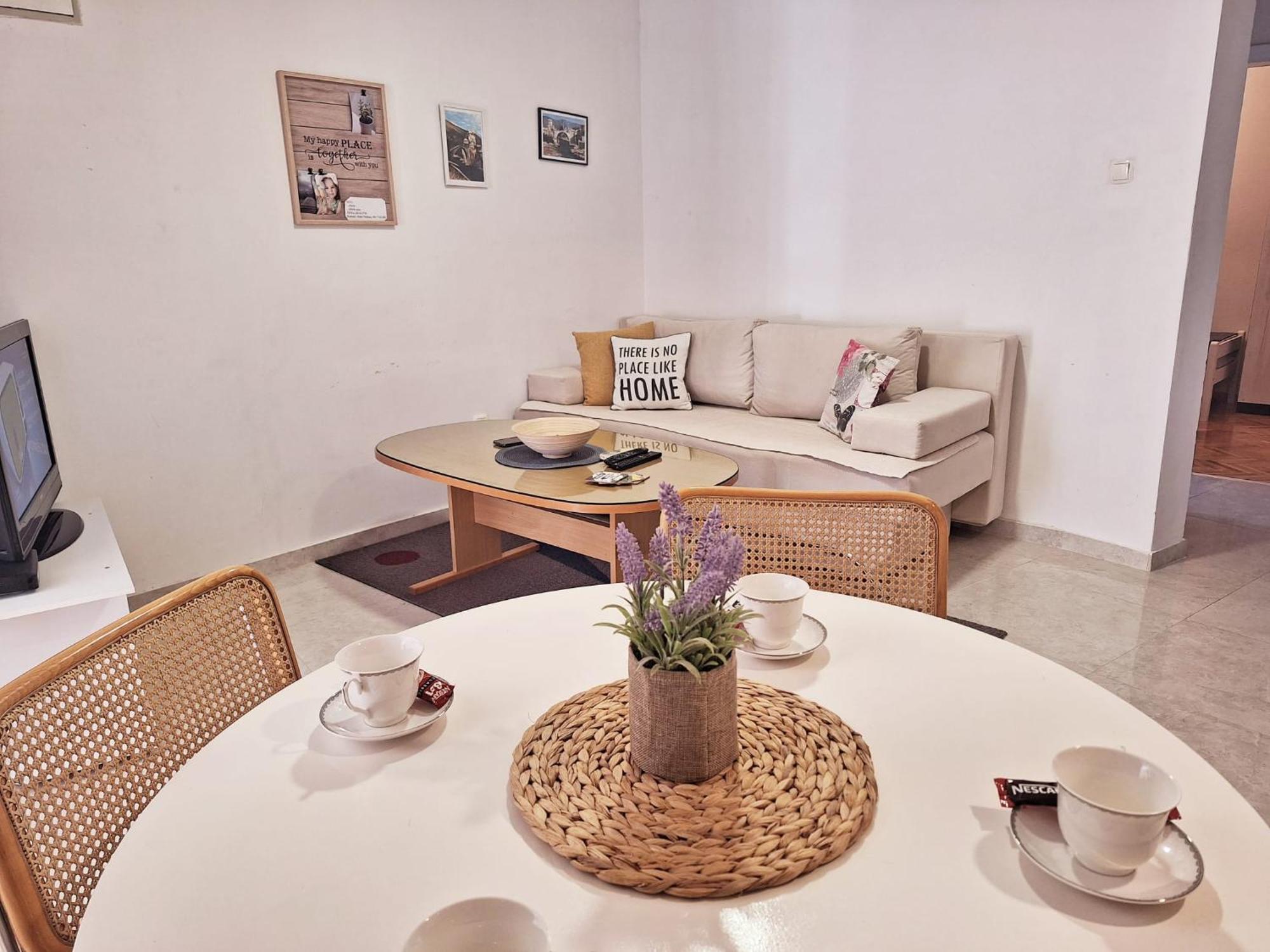 Apartman Square モスタル エクステリア 写真